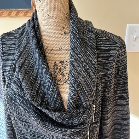 WHBM tunic - Picture 2 of 4